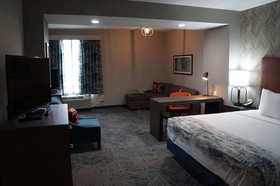 La Quinta Inn & Suites by Wyndham DFW West-Glade-Parks