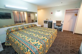 Regency Inn & Suites