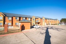 Regency Inn & Suites