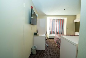 Regency Inn & Suites