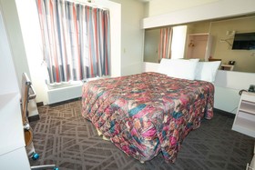 Regency Inn & Suites