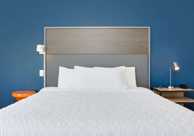 Tru by Hilton Euless DFW West