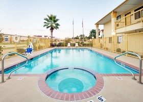 Hotel Blue