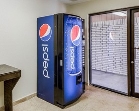 Econo Lodge Falfurrias