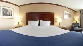 Holiday Inn Express Hotel & Suites Falfurrias