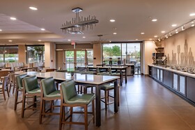 DoubleTree by Hilton Hotel Dallas - Farmers Branch
