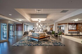 DoubleTree by Hilton Hotel Dallas - Farmers Branch