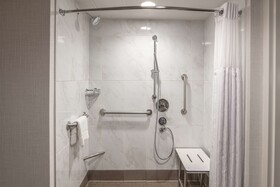 DoubleTree by Hilton Hotel Dallas - Farmers Branch
