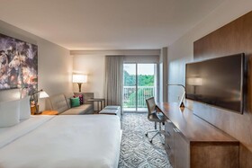 DoubleTree by Hilton Hotel Dallas - Farmers Branch