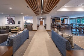 DoubleTree by Hilton Hotel Dallas - Farmers Branch