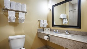 Best Western Plus Fort Worth Forest Hill Inn & Suites