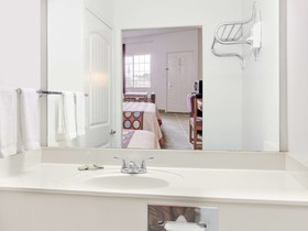 Super 8 by Wyndham Forney/East Dallas
