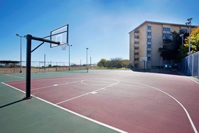 Holiday Inn Express Keith Ware Hall
