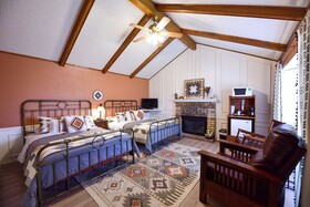 Butterfield Inn Main Street Cottages