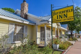 Butterfield Inn Main Street Cottages