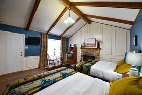 Butterfield Inn Main Street Cottages