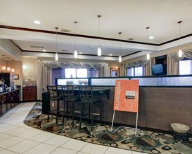 Comfort Suites