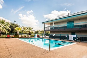 Americas Best Value Inn Fort Worth