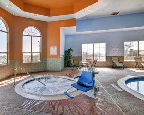 Comfort Suites