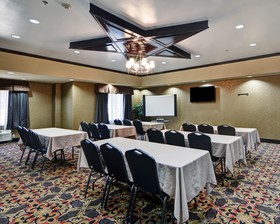Comfort Suites