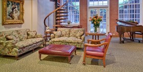 Etta's Place - A Sundance Inn