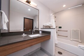 Fairfield Inn & Suites Fort Worth Southwest At Cityview
