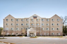 Fairfield Inn & Suites Fort Worth University Drive