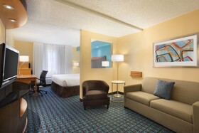 Fairfield Inn & Suites Fort Worth University Drive