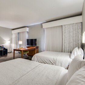 Hampton Inn & Suites Dallas Ft Worth Airport South