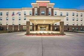 Hampton Inn & Suites Dallas Ft Worth Airport South