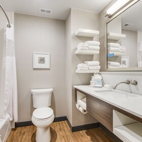 Hampton Inn & Suites Dallas Ft Worth Airport South