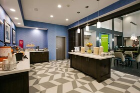 Hampton Inn & Suites Dallas Ft Worth Airport South