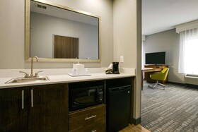 Hampton Inn & Suites Dallas Ft Worth Airport South