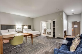 Hampton Inn & Suites Dallas Ft Worth Airport South