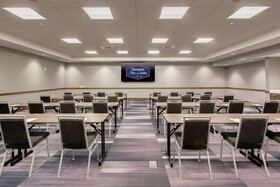 Hampton Inn & Suites Fort Worth Downtown