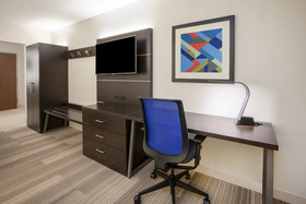 Holiday Inn Express & Suites Forest Hill Fort Worth South East