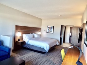 Holiday Inn Express & Suites Forest Hill Fort Worth South East