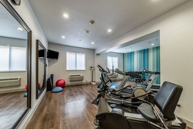 Holiday Inn Express & Suites Fort Worth I-35 Western Center