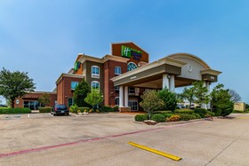 Holiday Inn Express & Suites Fort Worth I-35 Western Center