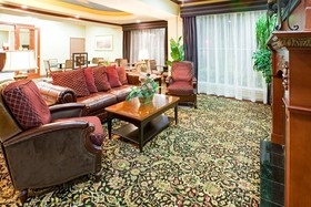 Holiday Inn Express & Suites Fort Worth I-35 Western Center