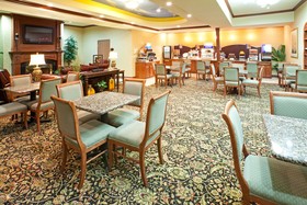 Holiday Inn Express & Suites Fort Worth I-35 Western Center