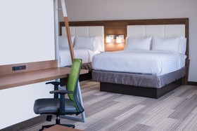Holiday Inn Express & Suites Fort Worth West