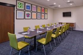 Holiday Inn Express & Suites Fort Worth West