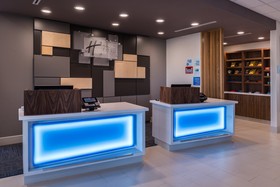 Holiday Inn Express & Suites Fort Worth West