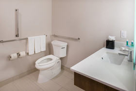 Holiday Inn Express & Suites Fort Worth West