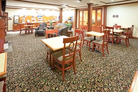 Holiday Inn Express & Suites Lake Worth Northwest Loop 820