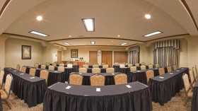 Holiday Inn Express & Suites Lake Worth Northwest Loop 820