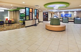 Holiday Inn Express & Suites Fort Worth Downtown
