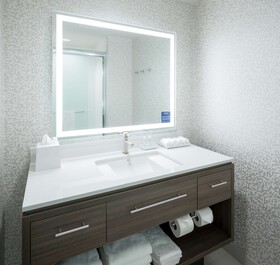 Home2 Suites by Hilton Fort Worth Cultural District