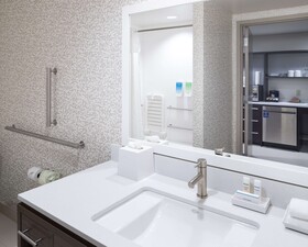 Home2 Suites by Hilton Fort Worth Cultural District